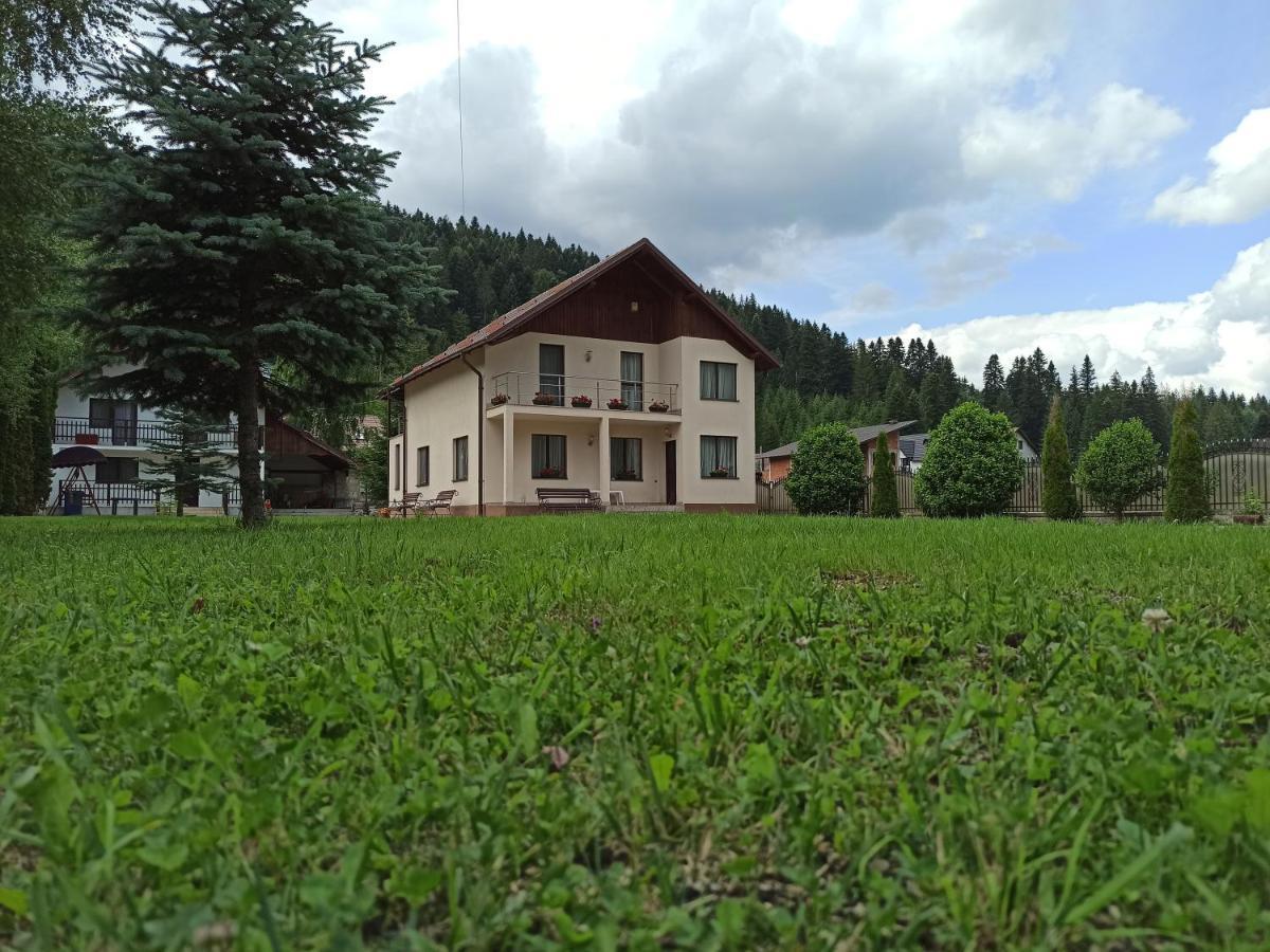 Casa Valeria Voronet Villa ภายนอก รูปภาพ