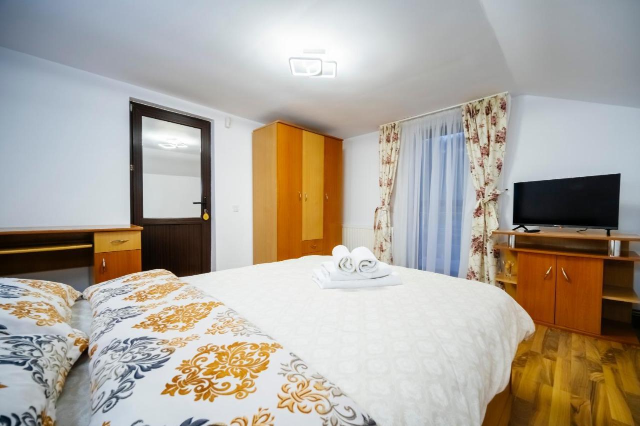 Casa Valeria Voronet Villa ภายนอก รูปภาพ