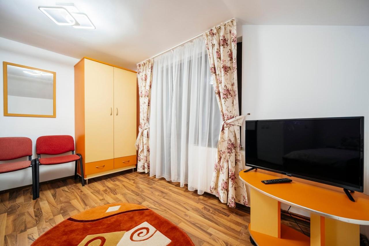 Casa Valeria Voronet Villa ภายนอก รูปภาพ
