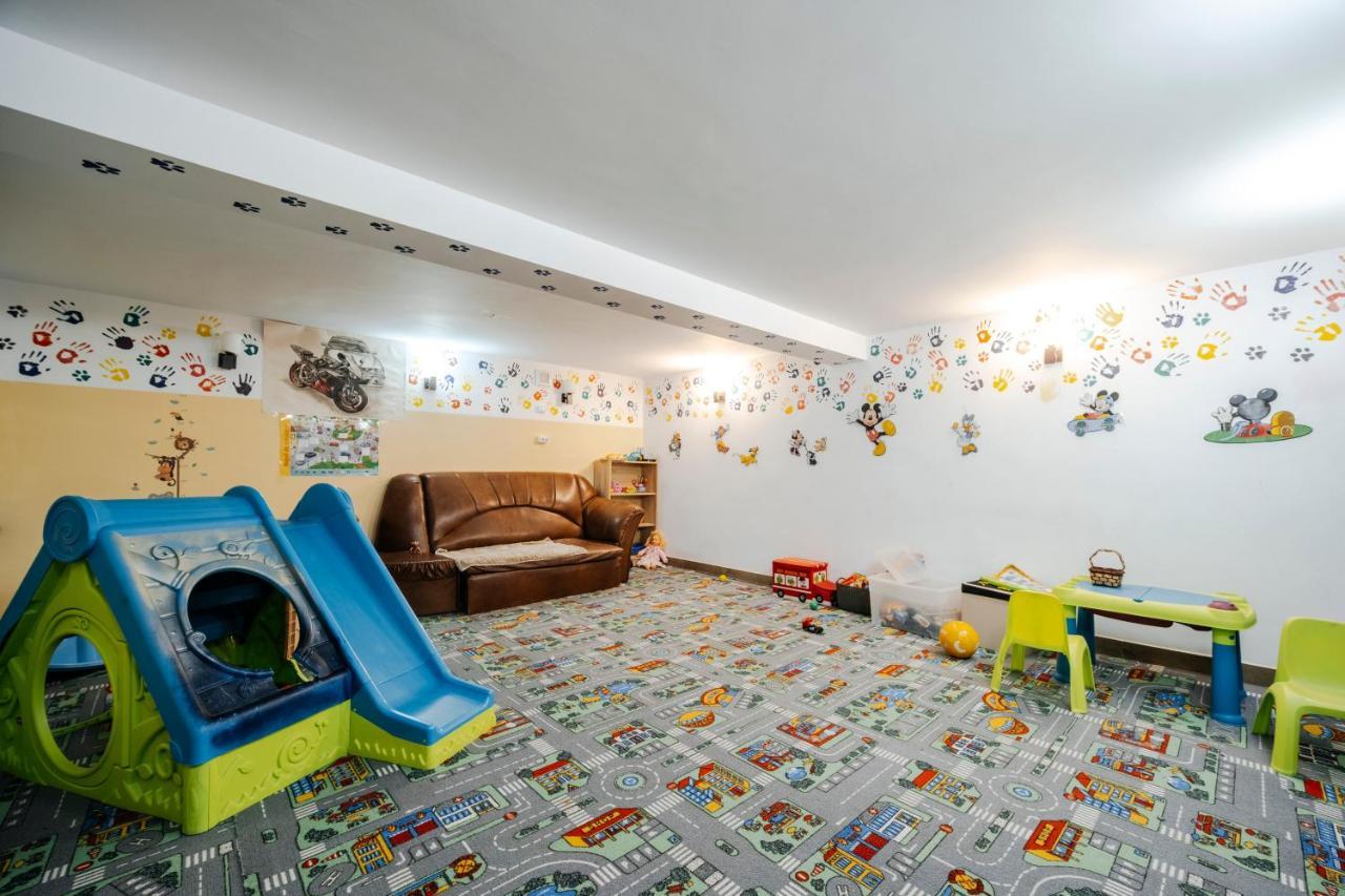 Casa Valeria Voronet Villa ภายนอก รูปภาพ